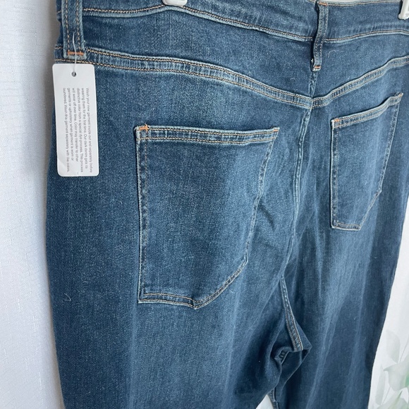 Women's Highest-rise Vintage 70s plus size flared Jeans - Picture 4 of 7